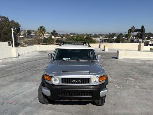 Used 2007 Toyota FJ Cruiser 4WD image 8