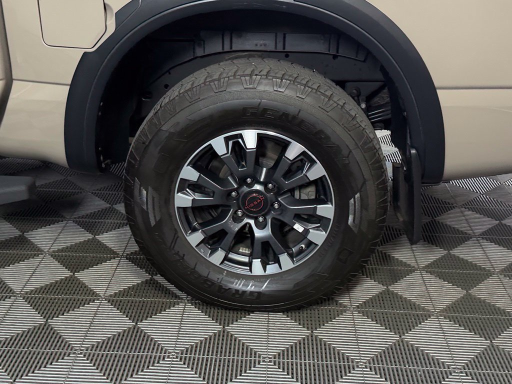 Used 2024 Nissan Titan PRO-4X w/ Pro-4x Convenience Package AWD/4WD image 13