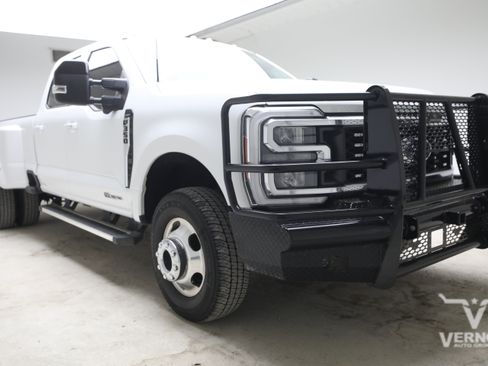 Used 2025 Ford F350 Lariat AWD/4WD image 7