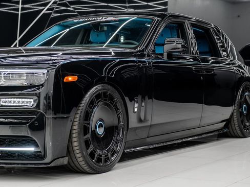 Used 2025 Rolls-Royce Phantom Mansory image 4