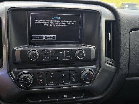 Used 2018 Chevrolet Silverado 2500 LT AWD/4WD image 16