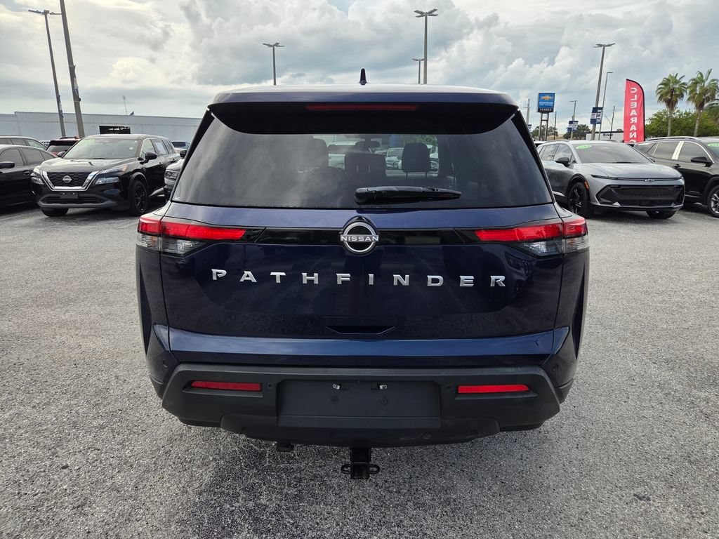 Used 2022 Nissan Pathfinder S FWD image 12