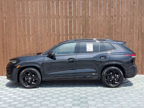 Used 2026 Volkswagen Tiguan SE R-Line FWD image 13