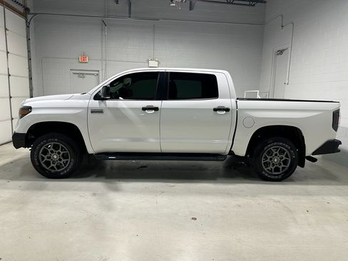 Used 2019 Toyota Tundra Platinum image 17