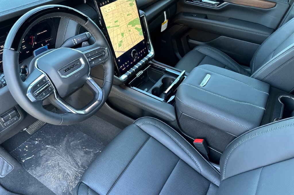 New 2027 GMC Yukon Denali w/ Advanced Technology Package AWD/4WD image 12
