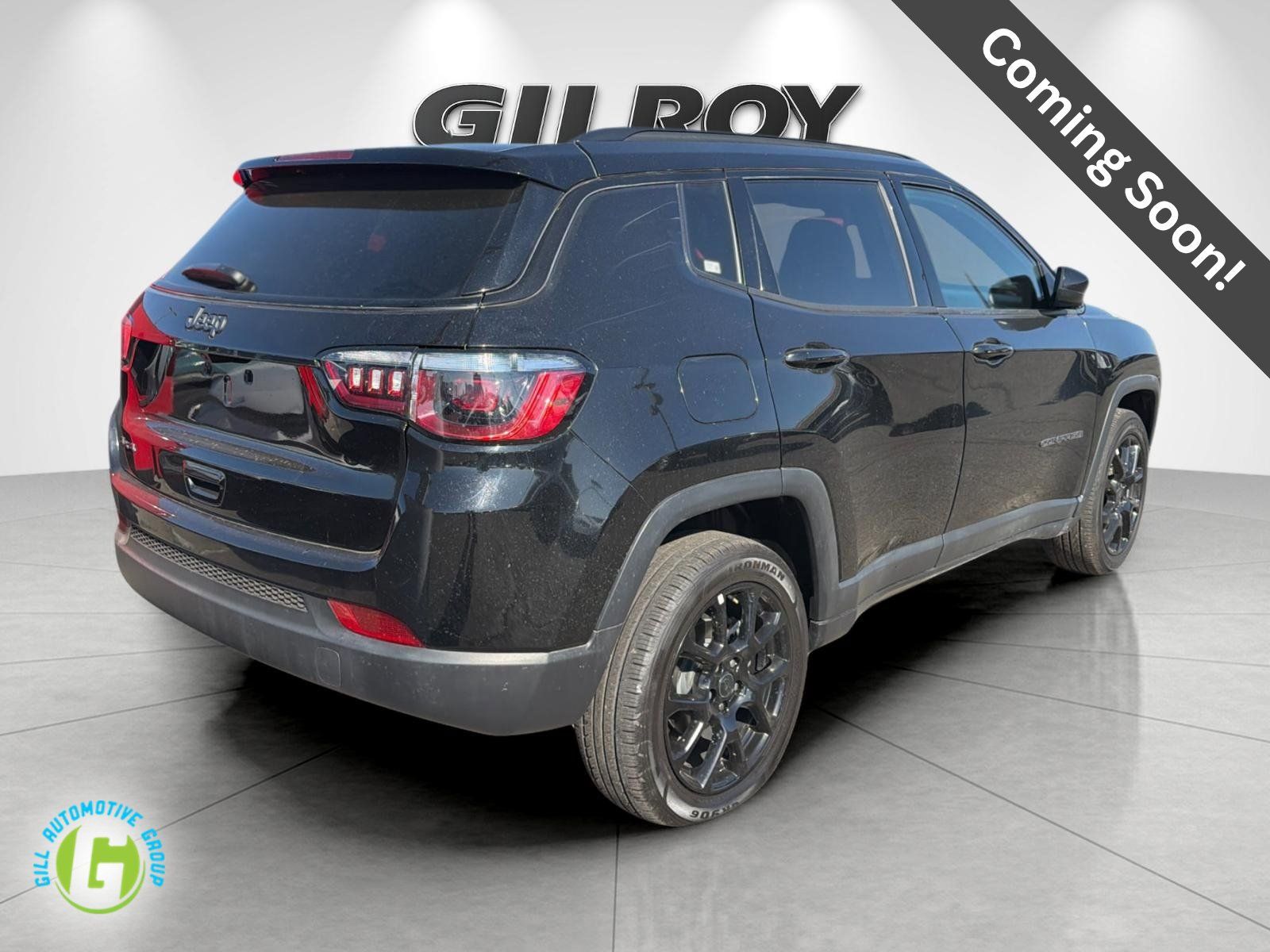Used 2025 Jeep Compass Latitude w/ Convenience Group AWD/4WD image 1