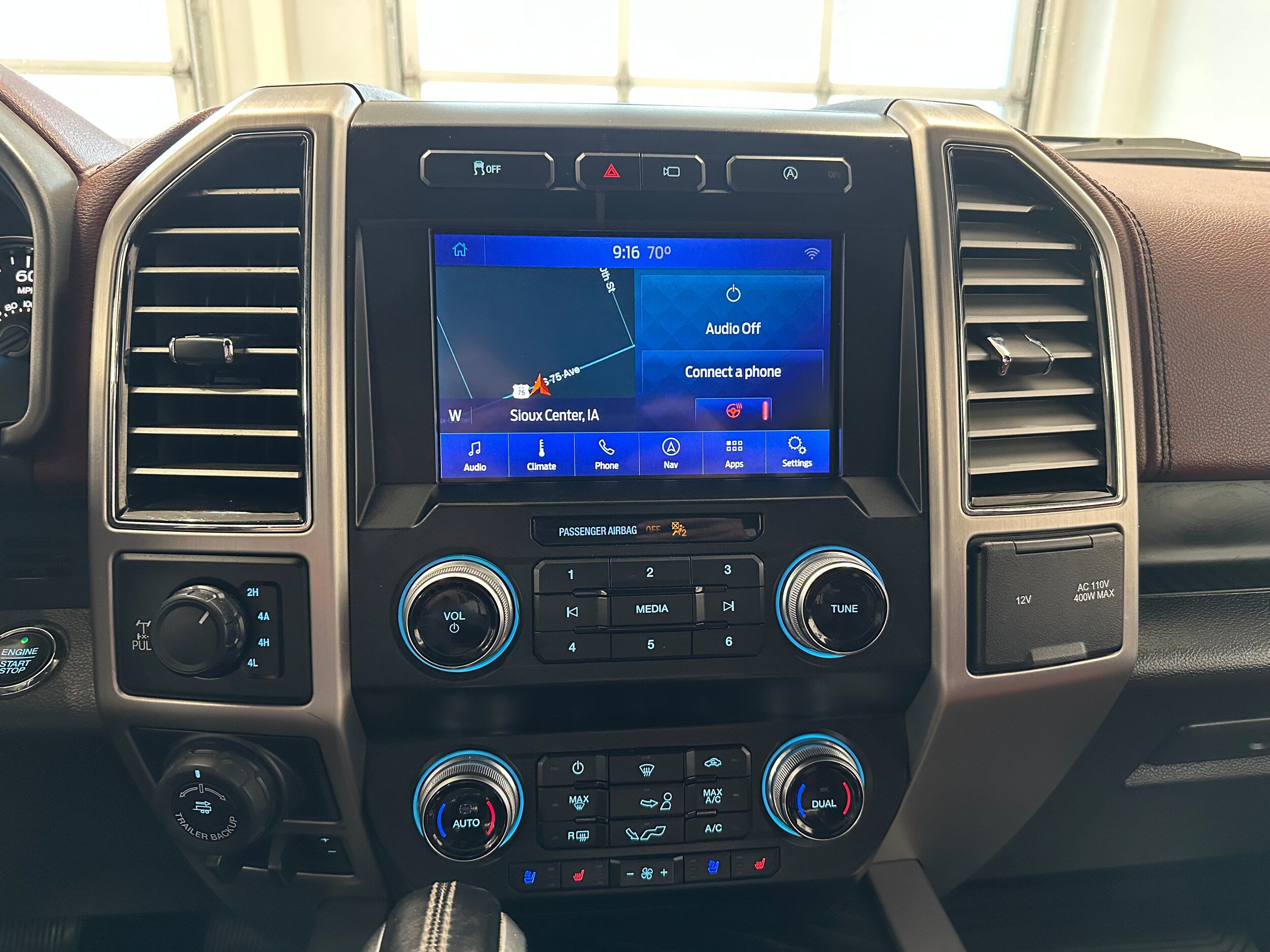 Used 2020 Ford F150 Platinum w/ Equipment Group 701A Luxury AWD/4WD image 18