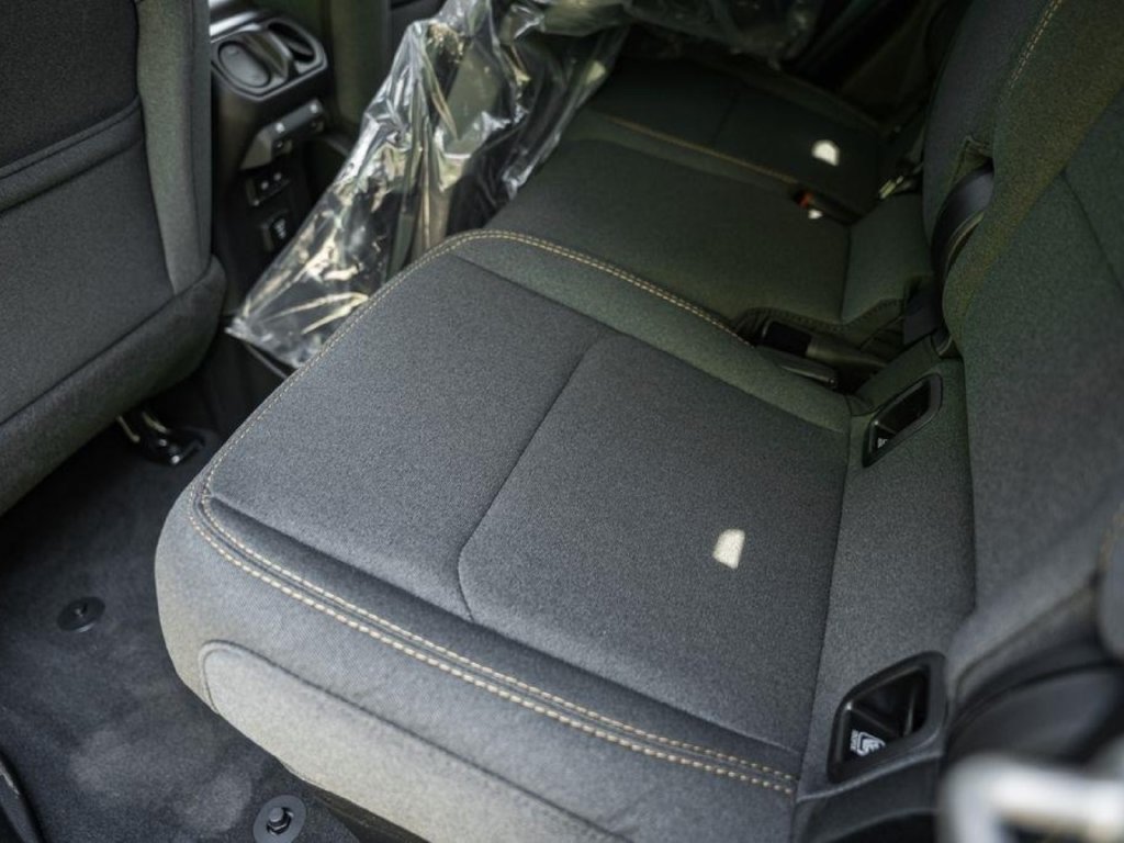 New 2025 Jeep Gladiator Sport AWD/4WD image 35