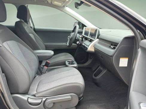 Used 2023 Kia EV6 Wind w/ Wind Technology Package AWD/4WD image 11