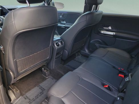 Certified 2024 Mercedes-Benz GLB 250 image 13