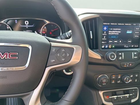 Used 2024 GMC Terrain Denali w/ Denali Premium Package image 31