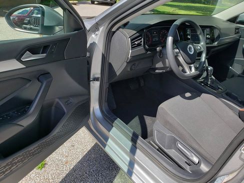 Used 2019 Volkswagen Jetta S FWD image 4