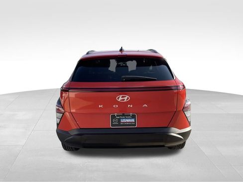 Used 2025 Hyundai Kona SEL FWD image 6