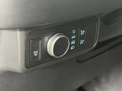 Used 2021 Ford Mustang Mach-E Select image 34