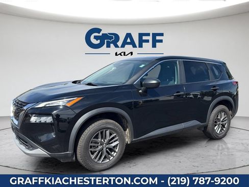 Used 2023 Nissan Rogue S AWD/4WD image 2