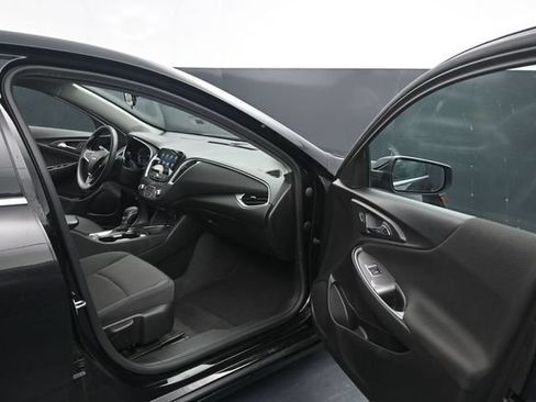 Used 2024 Chevrolet Malibu LT FWD image 37