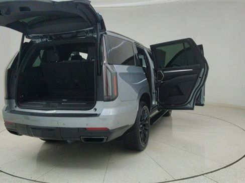 Used 2026 Cadillac Escalade Sport w/ LPO, ONYX Package image 84