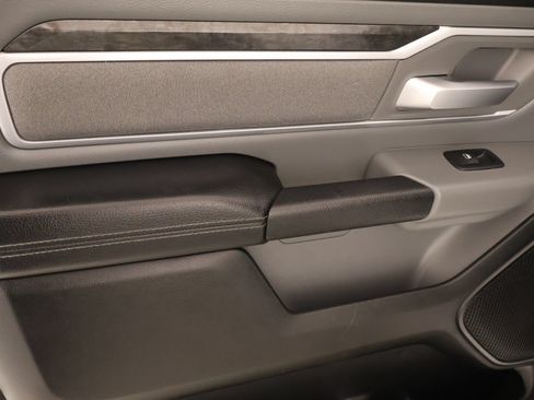 Used 2019 RAM 1500 Big Horn AWD/4WD image 16
