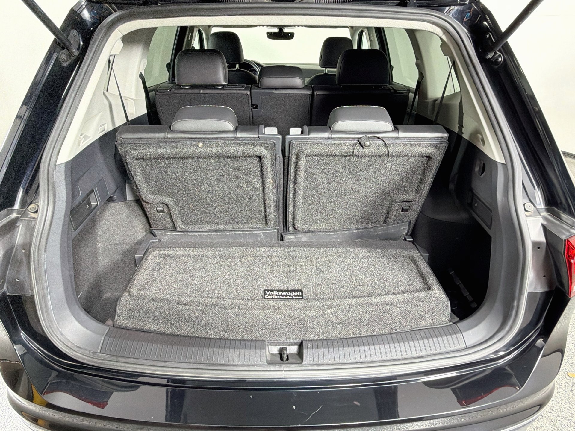 Certified 2021 Volkswagen Tiguan SE FWD image 26