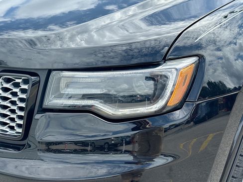 Used 2021 Jeep Grand Cherokee Laredo X RWD image 9