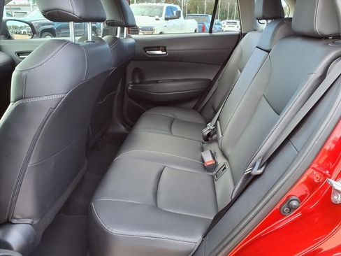 Certified 2025 Toyota Corolla Cross XLE image 19