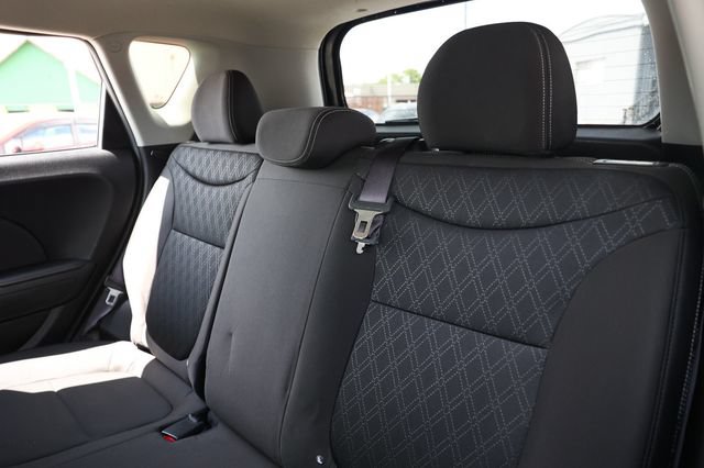 Used 2016 Kia Soul FWD image 11