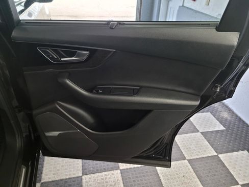 Used 2017 Audi Q7 3.0T Premium Plus w/ Premium Plus Package image 28