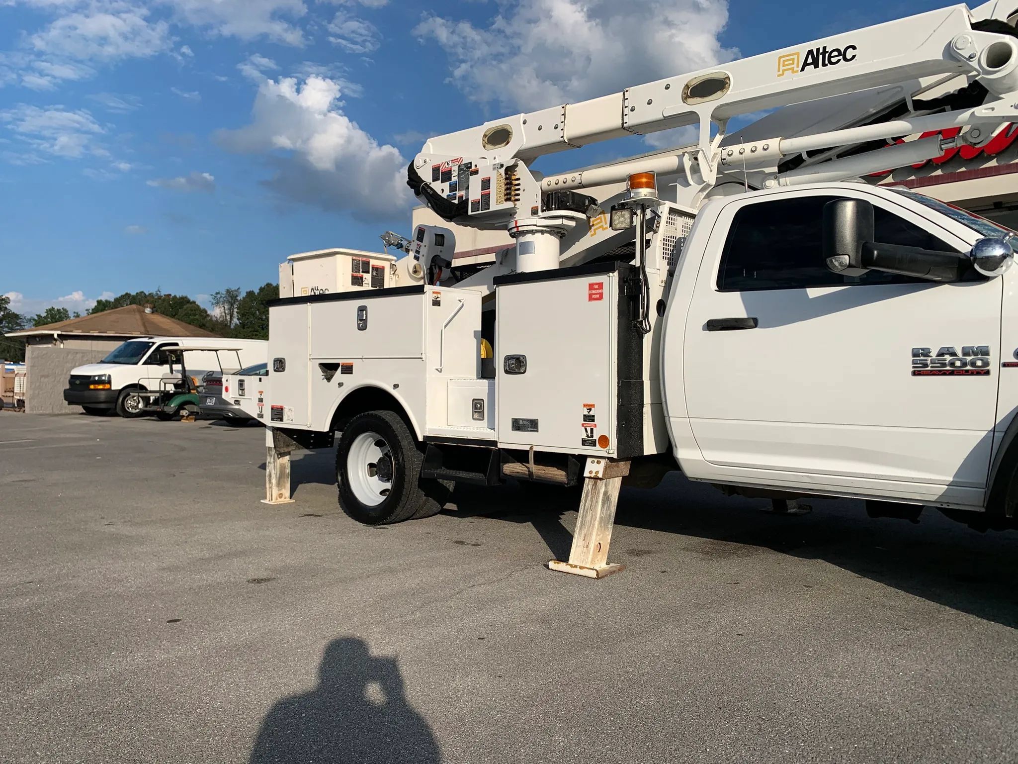 Used 2018 RAM 5500 Tradesman w/ Power & Remote Entry Group AWD/4WD image 47