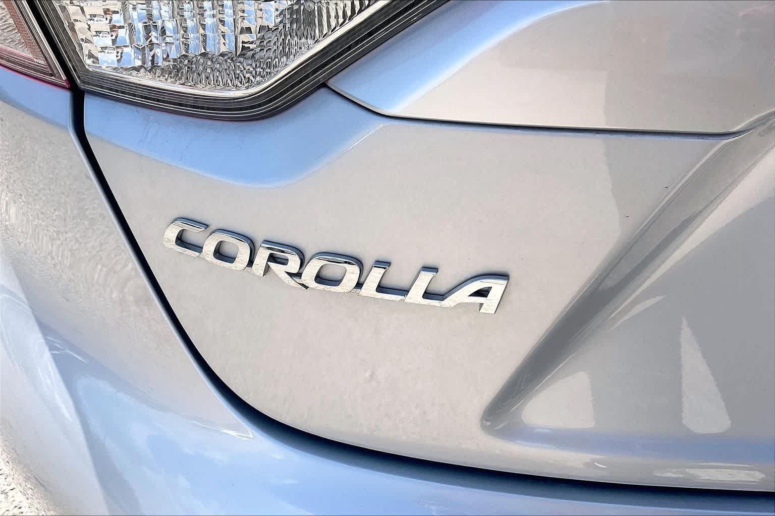 Used 2025 Toyota Corolla SE FWD image 10