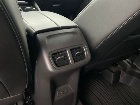 Used 2025 Buick Envision Sport Touring AWD/4WD image 28