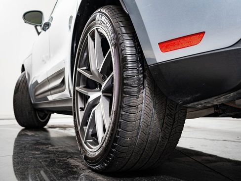 Used 2023 Porsche Macan image 43