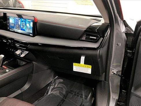 New 2026 Nissan Kicks SR w/ Cold Weather Package image 30