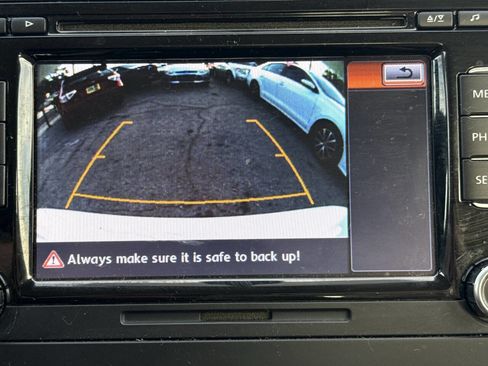 Used 2015 Volkswagen Passat 1.8T Limited Edition image 18