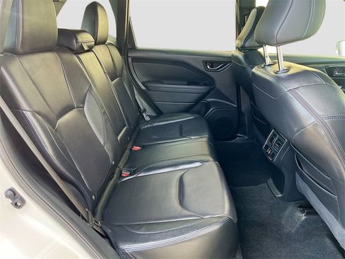 Used 2025 Subaru Forester Limited image 27