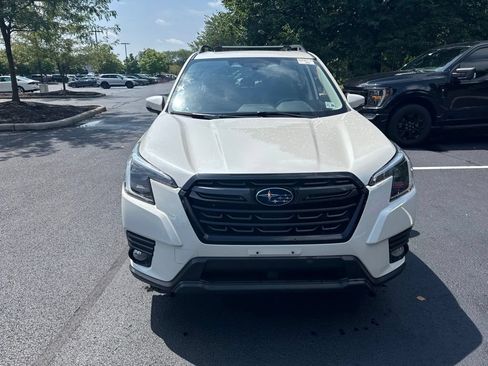 Used 2023 Subaru Forester Limited w/ Popular Package #2 AWD/4WD image 2