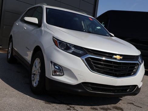 Used 2018 Chevrolet Equinox LT w/ Sun & Infotainment Package image 6