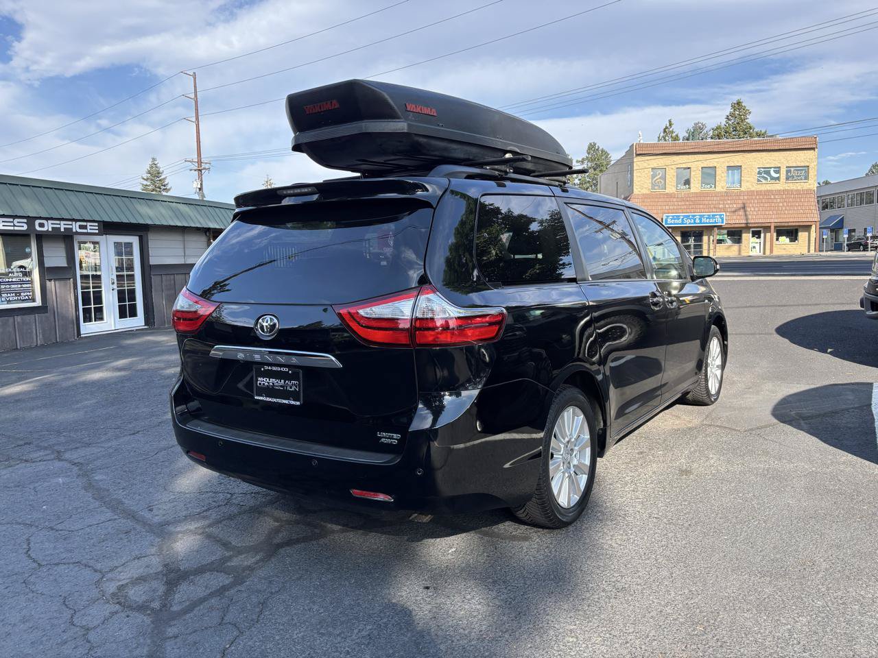 Used 2017 Toyota Sienna Limited Premium AWD/4WD image 5