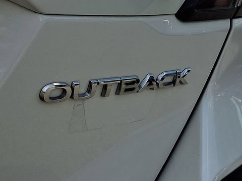 Used 2024 Subaru Outback Premium AWD/4WD image 32