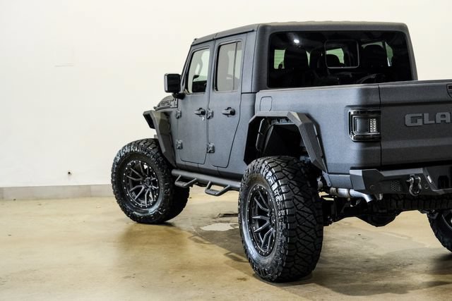 Used 2025 Jeep Gladiator Rubicon w/ Safety Group AWD/4WD image 48