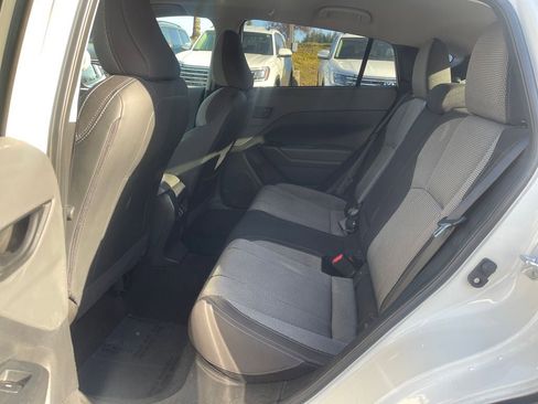 Used 2024 Subaru Crosstrek 2.0i Premium image 12