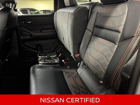 Certified 2025 Nissan Frontier PRO-4X w/ Pro Premium Package AWD/4WD image 37