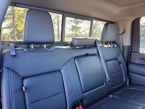 Used 2022 Chevrolet Silverado 2500 LTZ w/ LTZ Plus Package image 13