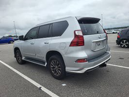 Used 2018 Lexus GX 460 Premium AWD/4WD image 2