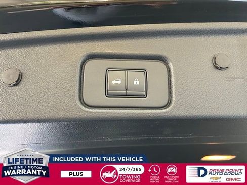 Used 2025 Nissan Pathfinder SL image 34