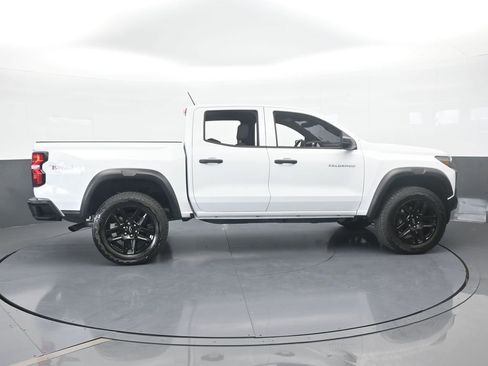 Used 2024 Chevrolet Colorado Trail Boss image 7