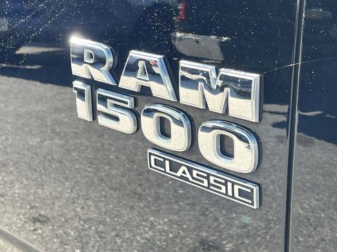 Used 2024 RAM 1500 Classic SLT AWD/4WD image 34