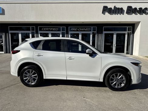 Used 2024 MAZDA CX-5 AWD 2.5 S w/ Preferred Package image 6