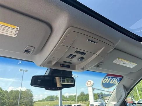 Used 2016 Chevrolet Suburban LTZ AWD/4WD image 12
