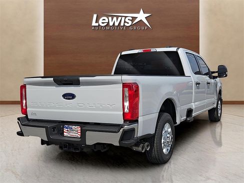 New 2026 Ford F250 XLT image 5