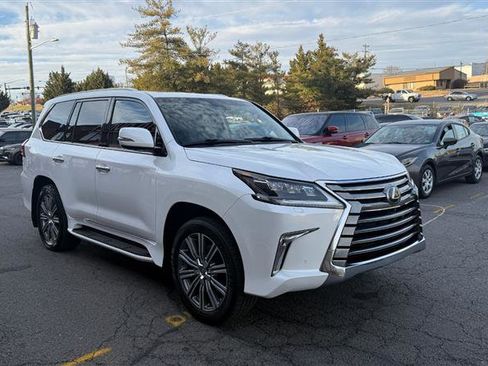 Used 2017 Lexus LX 570 4WD image 6